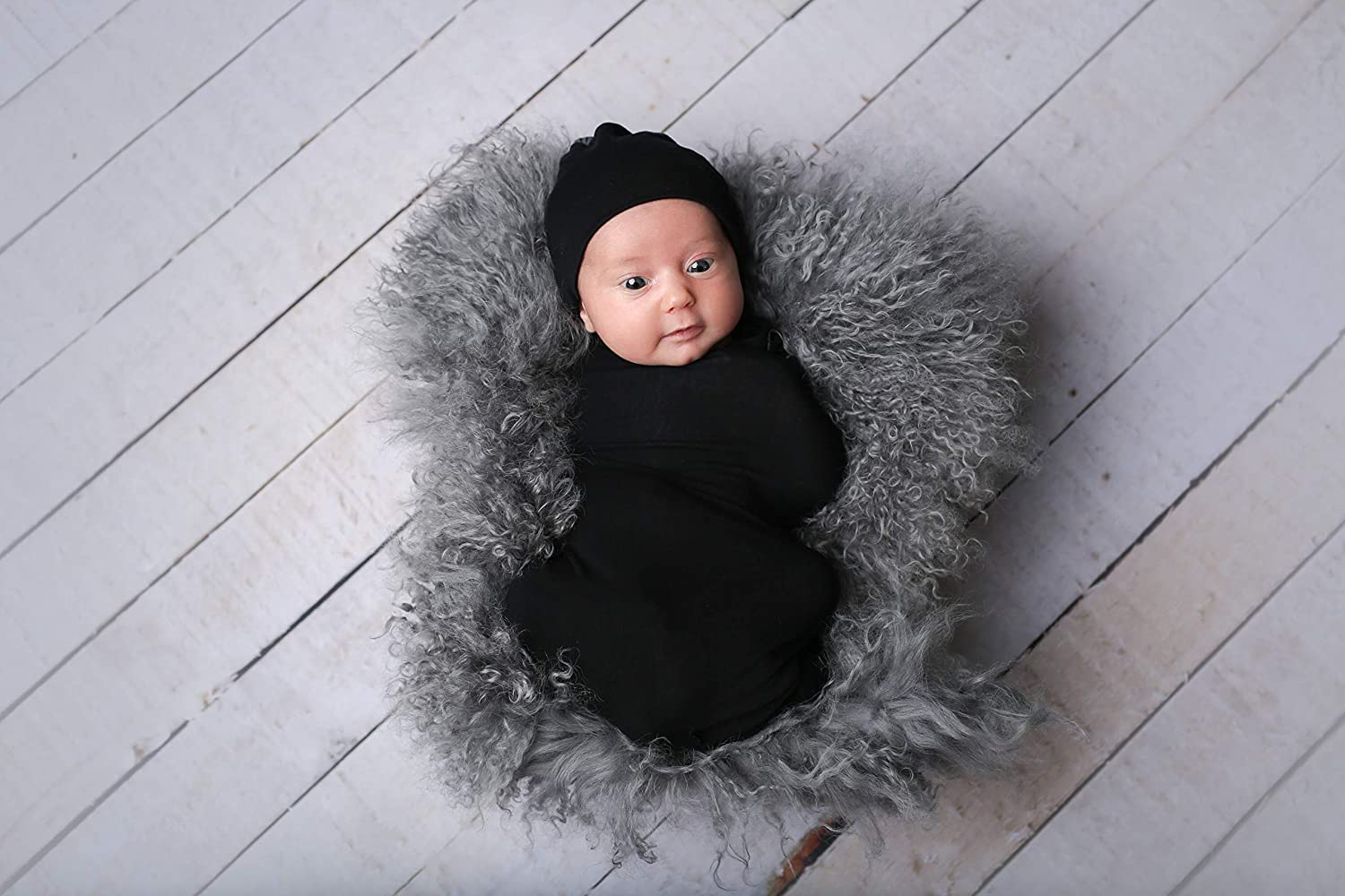 Newborn Swaddle Set Black ELIVIA CO